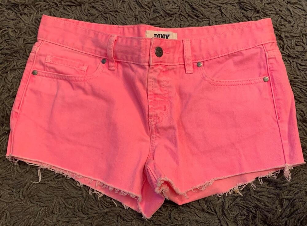 New With Tags NWT Women's Victoria Secret PINK Cut Off Shorts Size 8